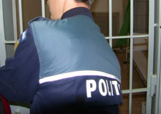 Persoane condamnate la închisoare, depistate de poliţiştii constănţeni